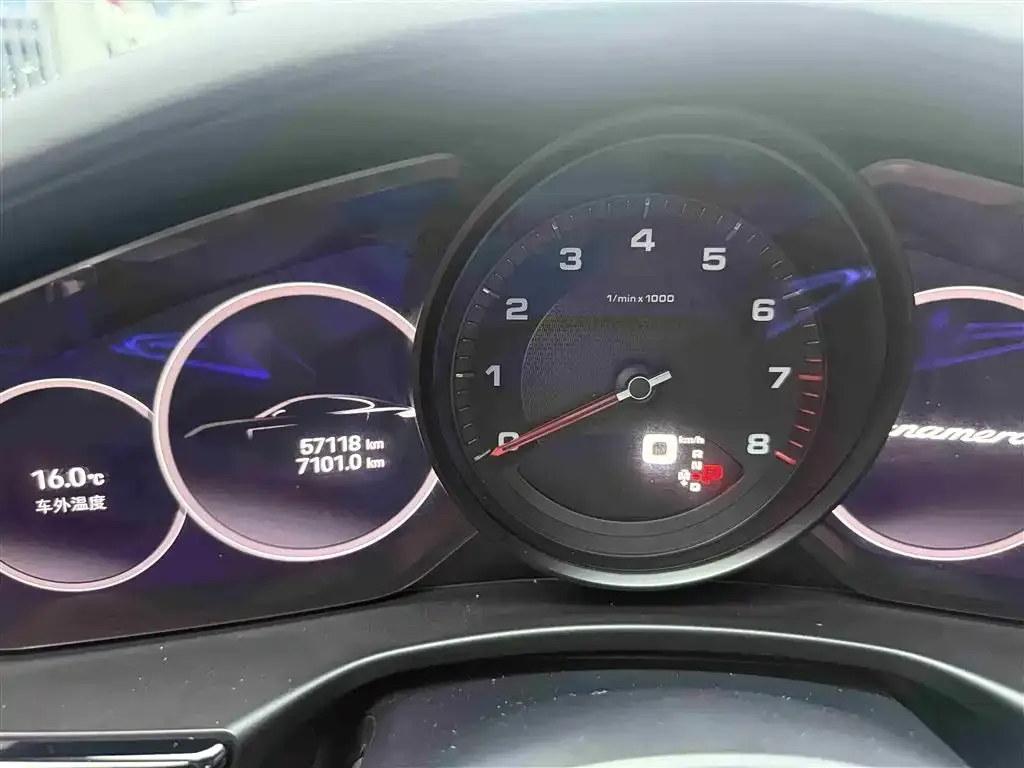 Porsche Panamera 2023 из CN, фото 2