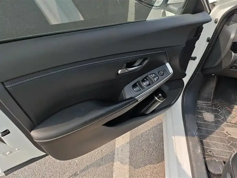 Nissan Sylphy 2023 из CN, фото 7