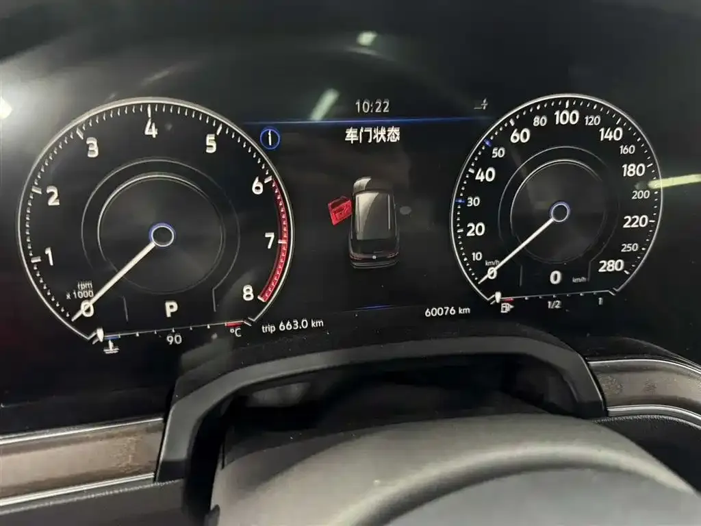 Volkswagen Touareg 2022 из CN, фото 2