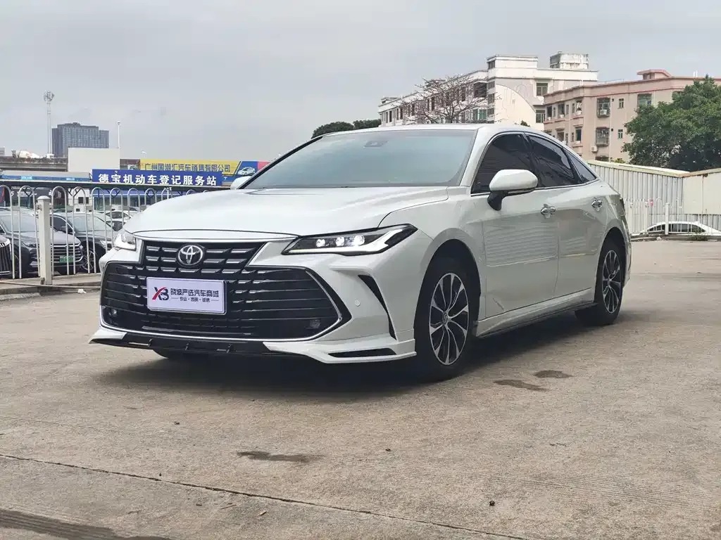 Toyota Avalon 2024 из CN, фото 1