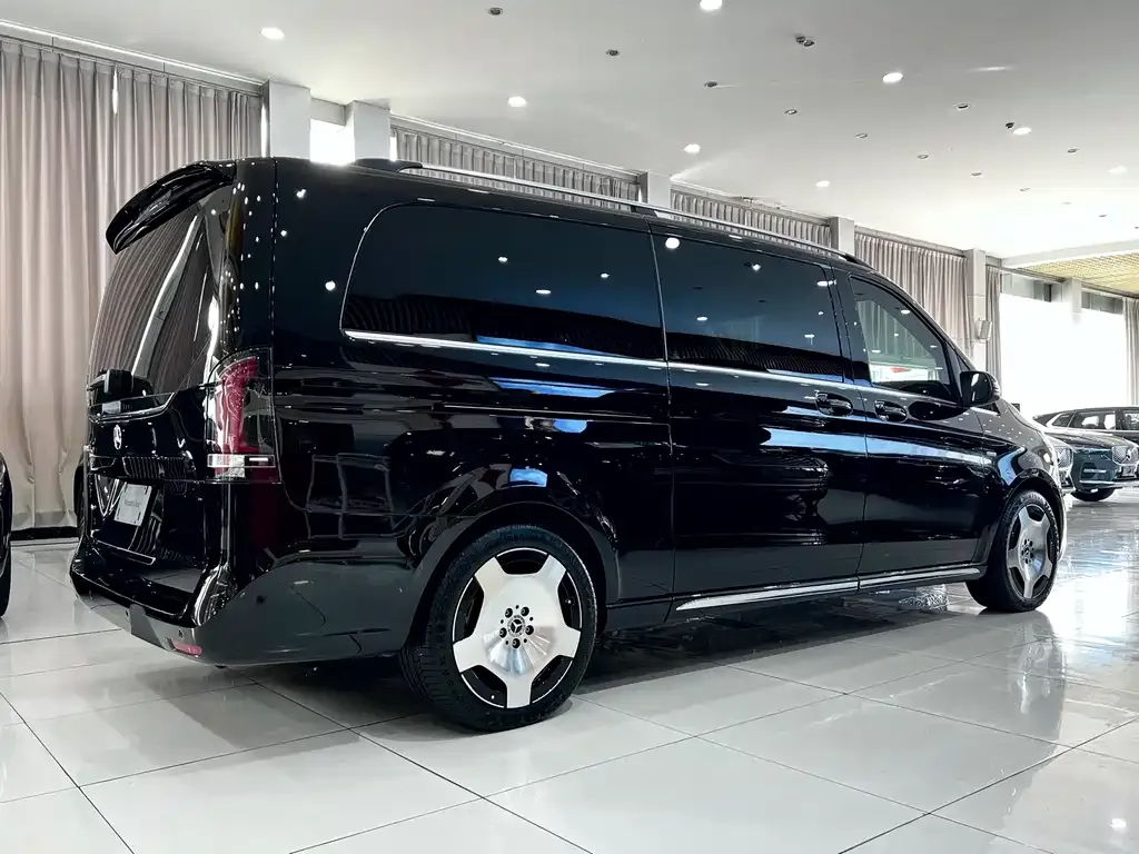 Mercedes-Benz V-Class 2025 из CN, фото 3