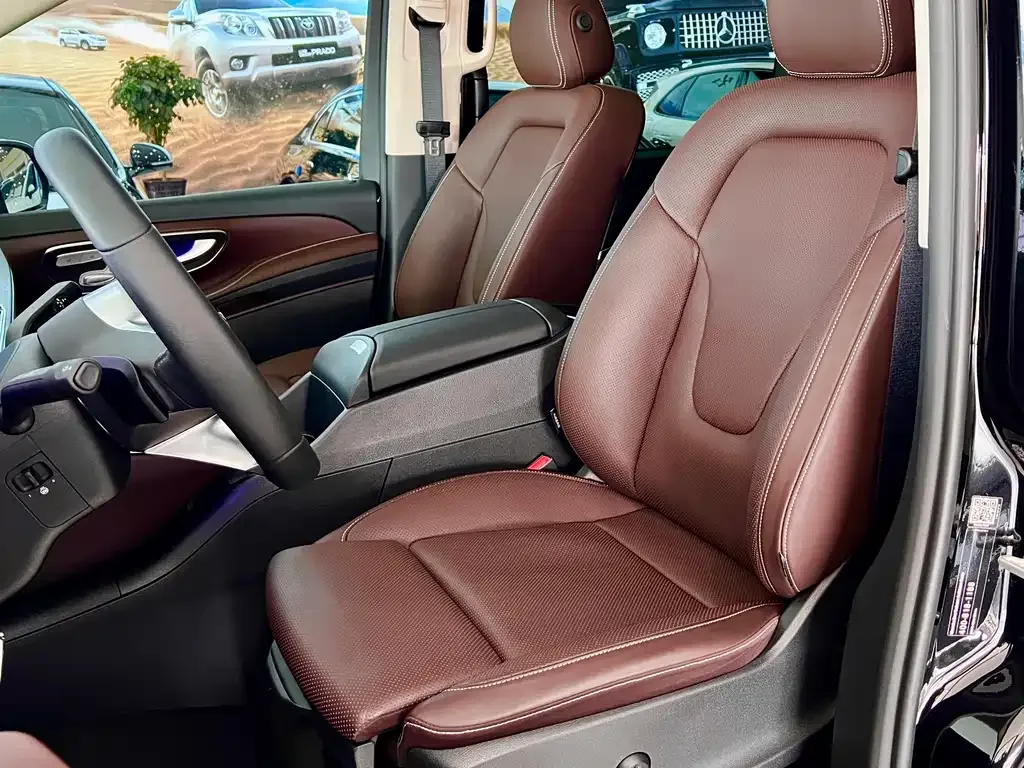 Mercedes-Benz V-Class 2025 из CN, фото 2