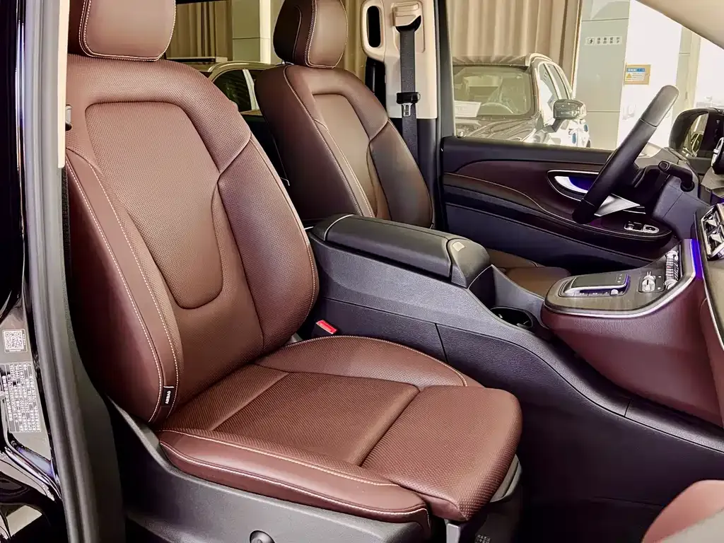 Mercedes-Benz V-Class 2025 из CN, фото 8