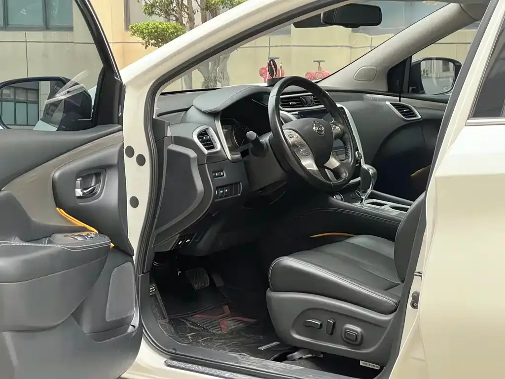 Nissan Murano 2021 из CN, фото 3