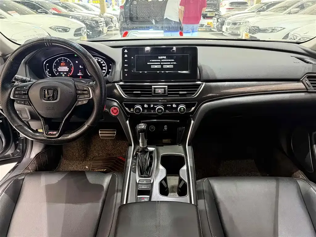 Honda Accord — фото 2