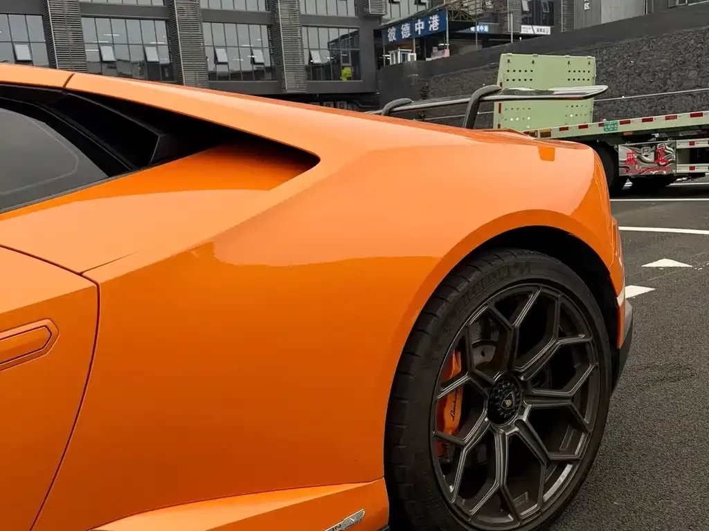 Lamborghini Huracan — фото 10