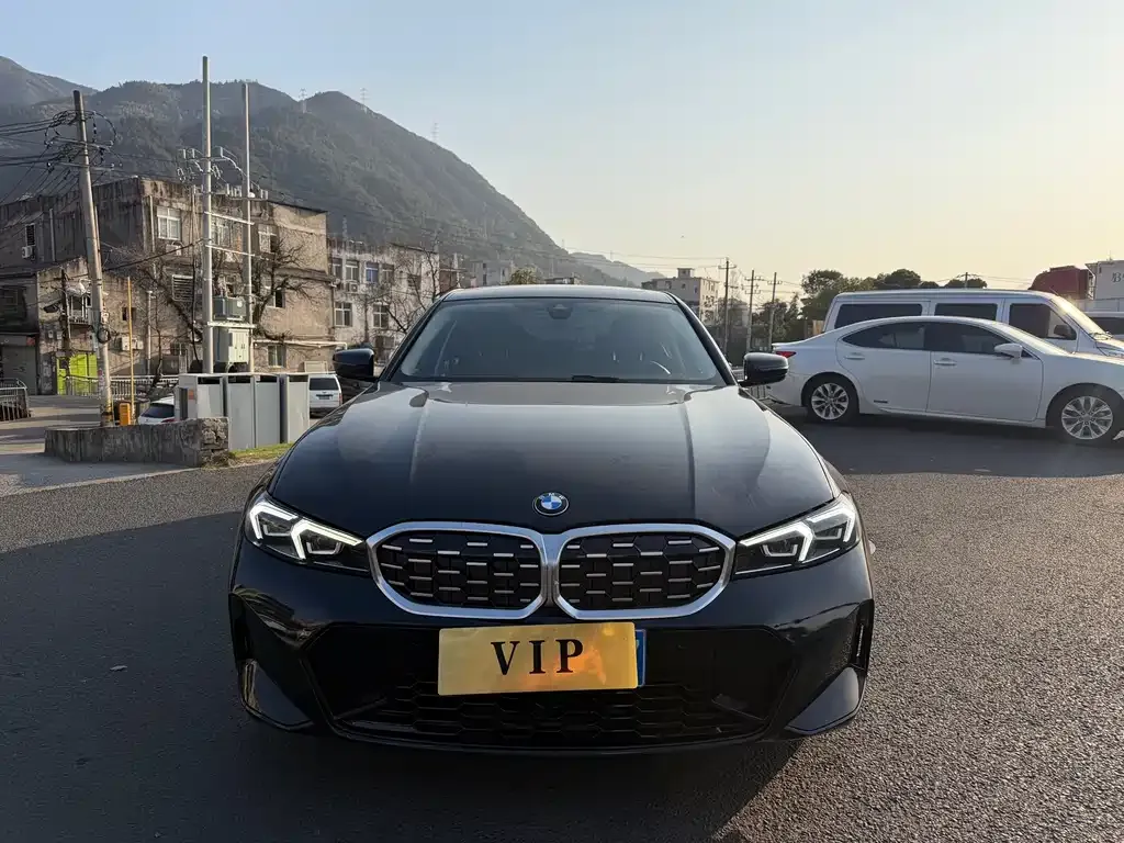 BMW 3 Series 2025 из CN, фото 1
