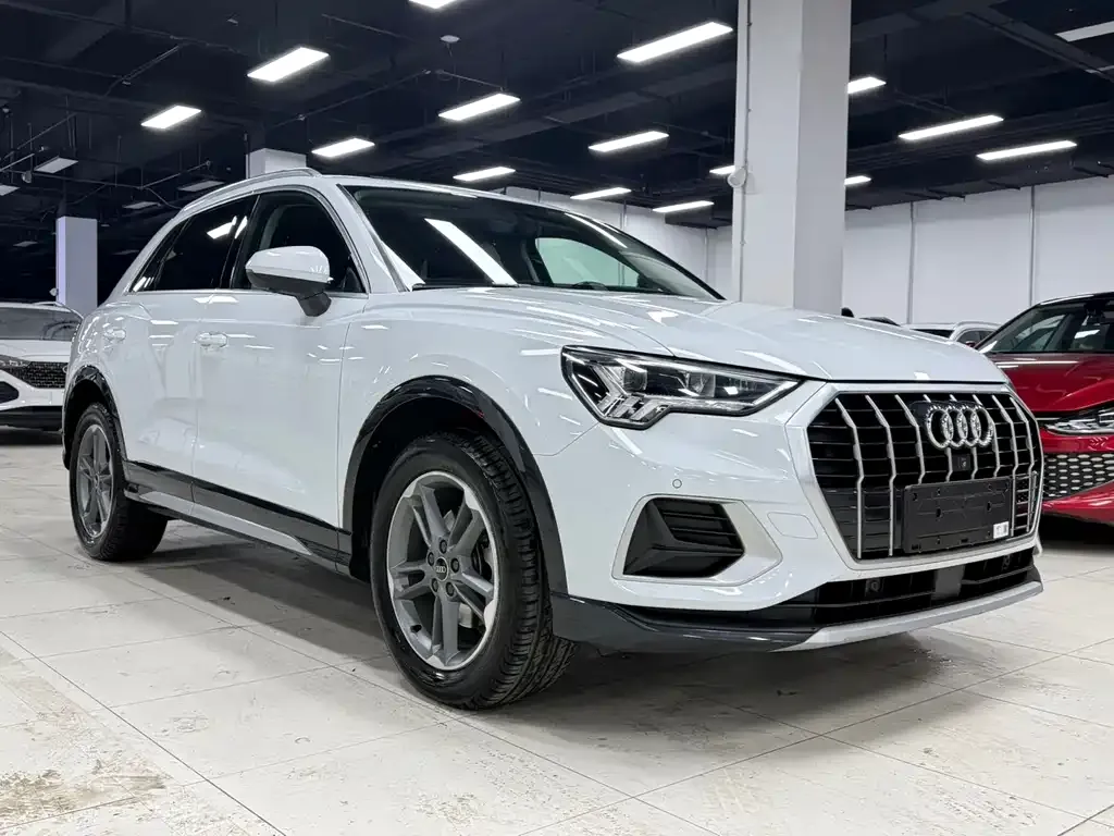 Audi Q3 — фото 4