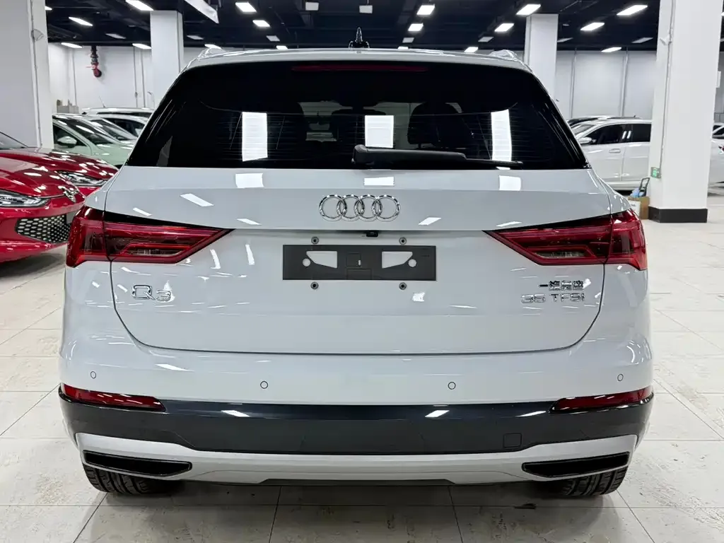 Audi Q3 — фото 2