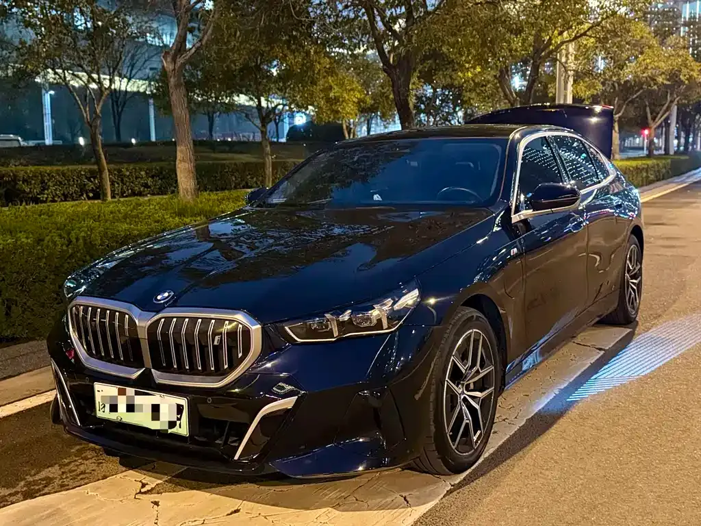 BMW i5 2024 из CN, фото 1