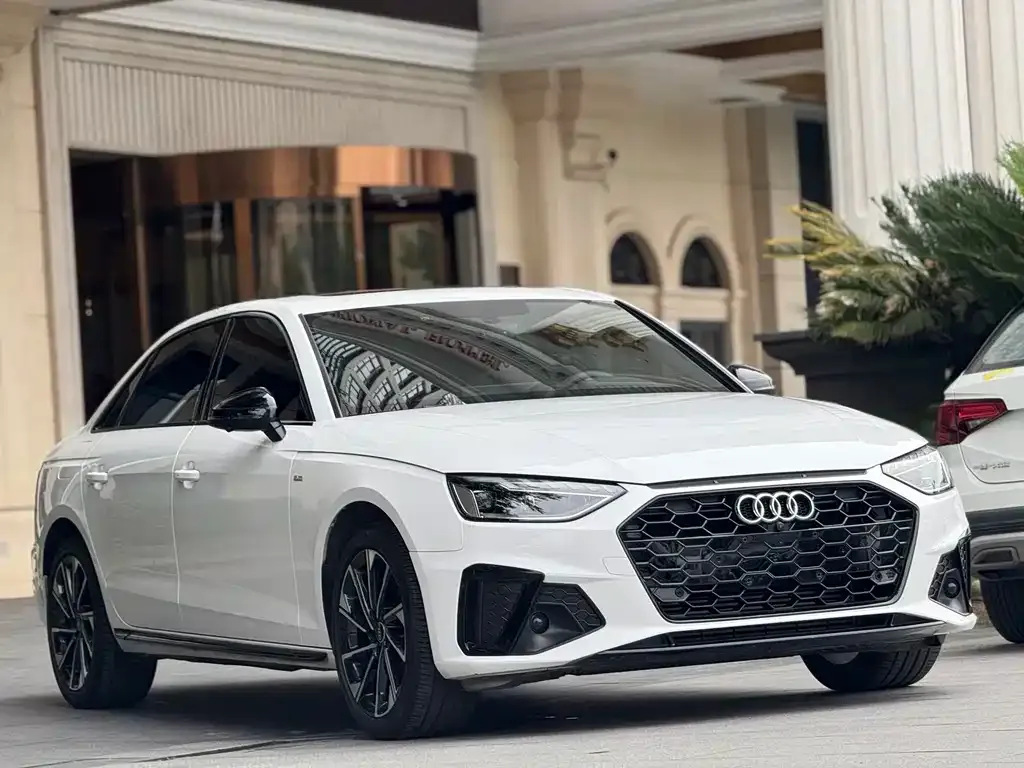 Audi A4L — фото 5