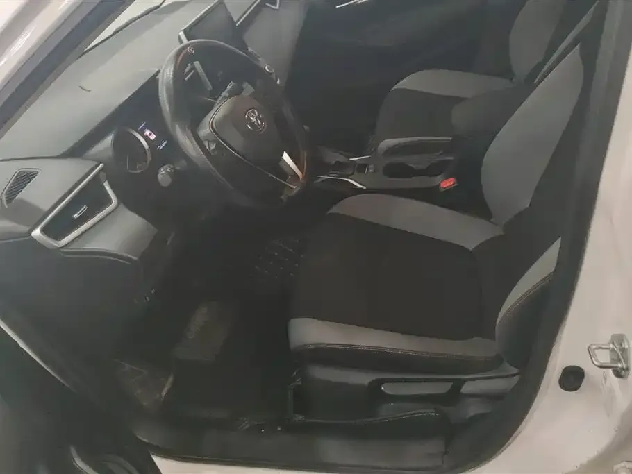 Toyota Corolla 2022 из CN, фото 3