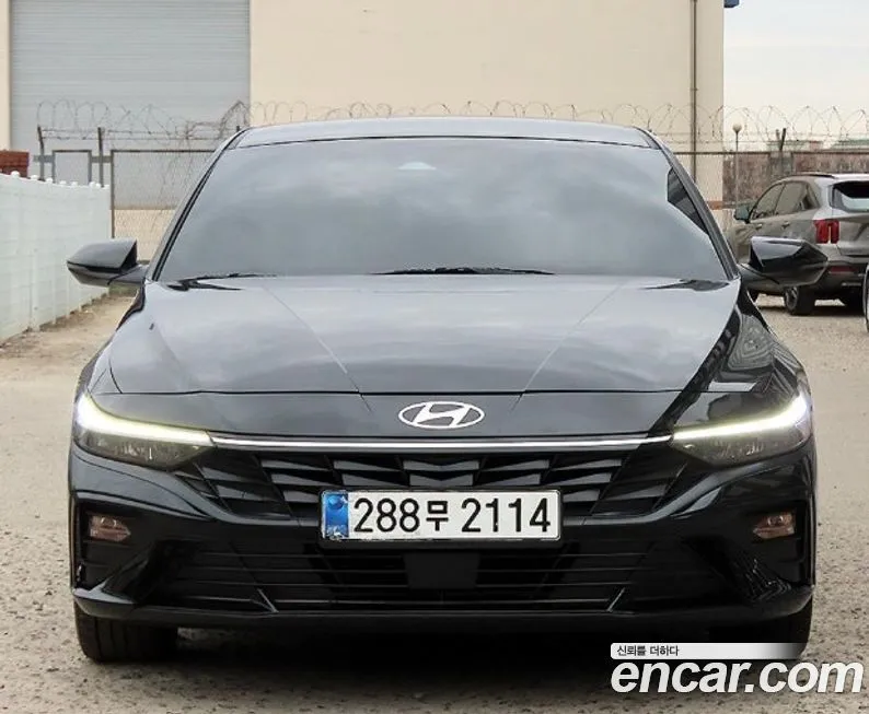 Hyundai AVANTE — фото 1