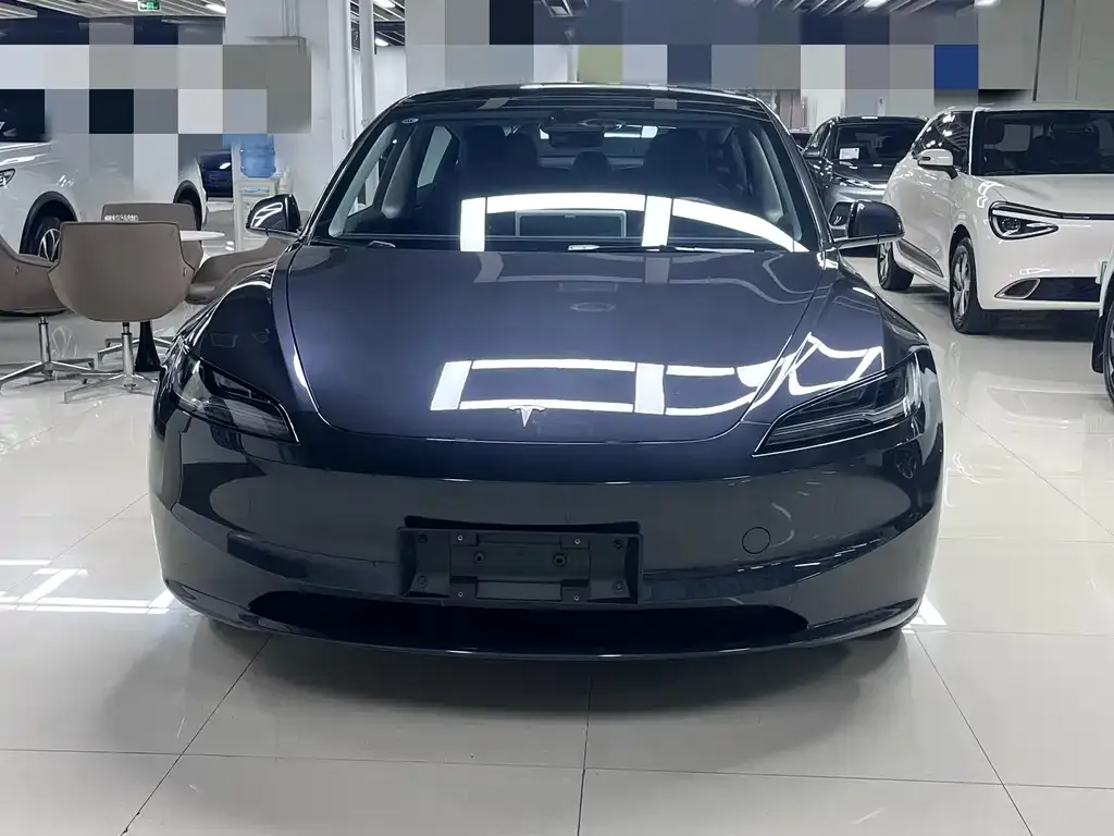 Tesla Model 3 — фото 3