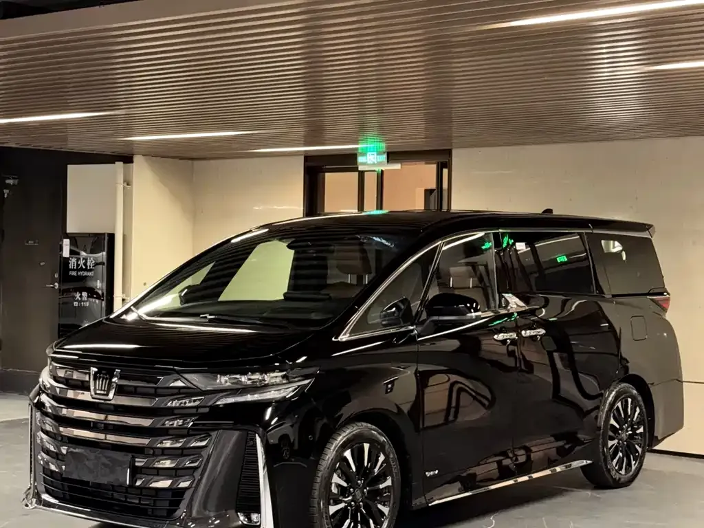 Toyota Vellfire 2026 из CN, фото 1