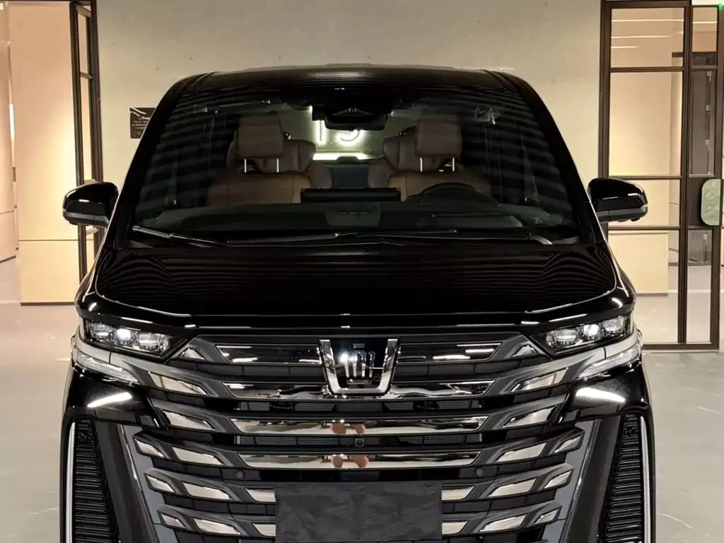 Toyota Vellfire 2026 из CN, фото 2