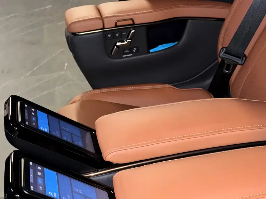 Toyota Vellfire 2026 из CN, фото 4