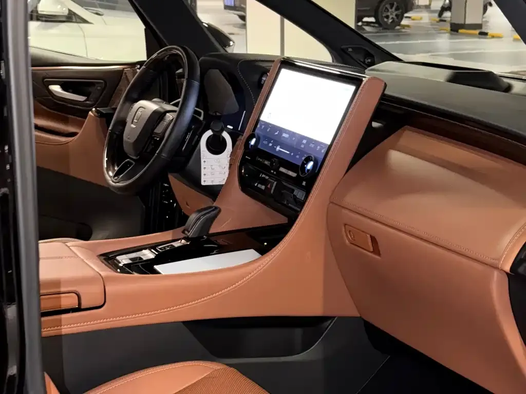 Toyota Vellfire 2026 из CN, фото 7