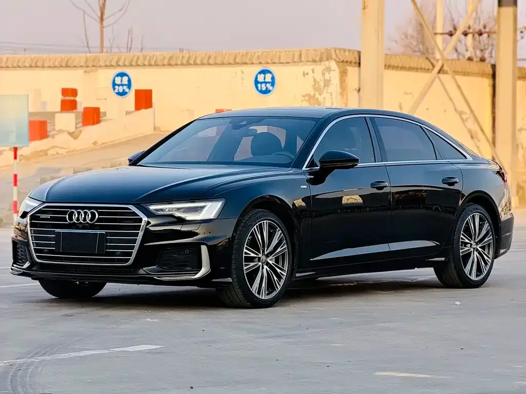 Audi A6L — фото 1