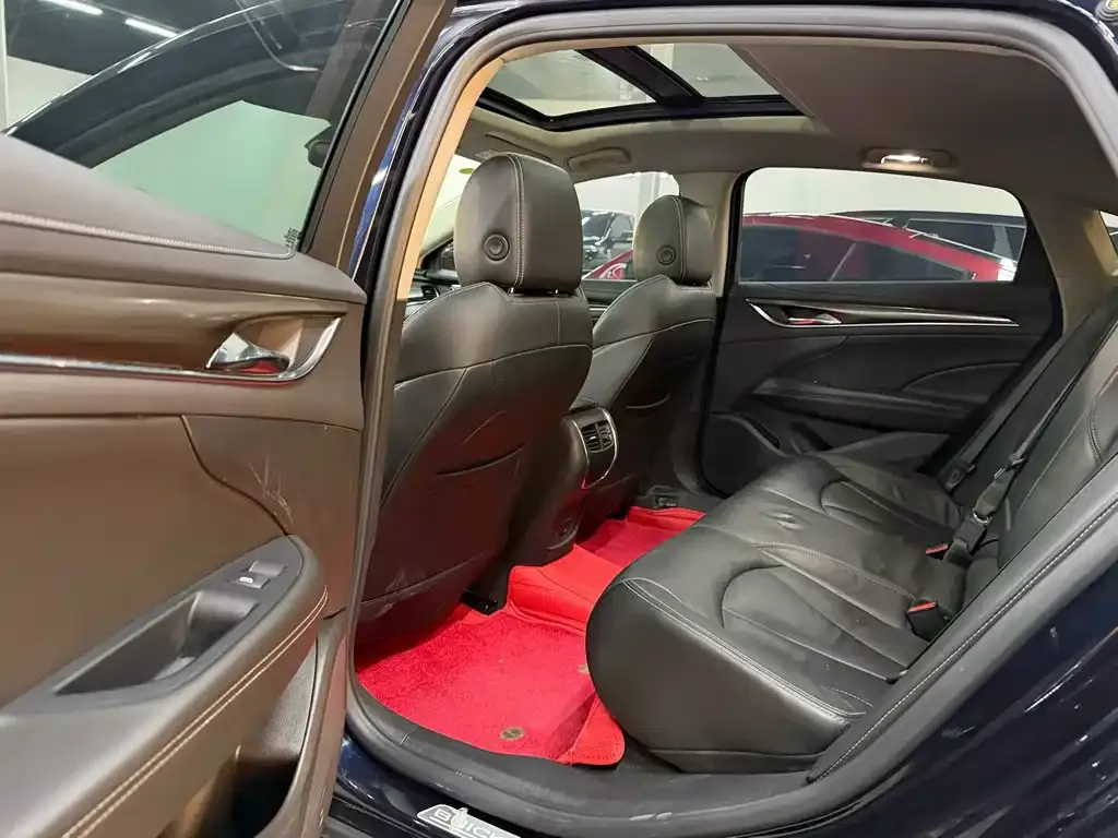 Buick LaCrosse 2022 из CN, фото 3