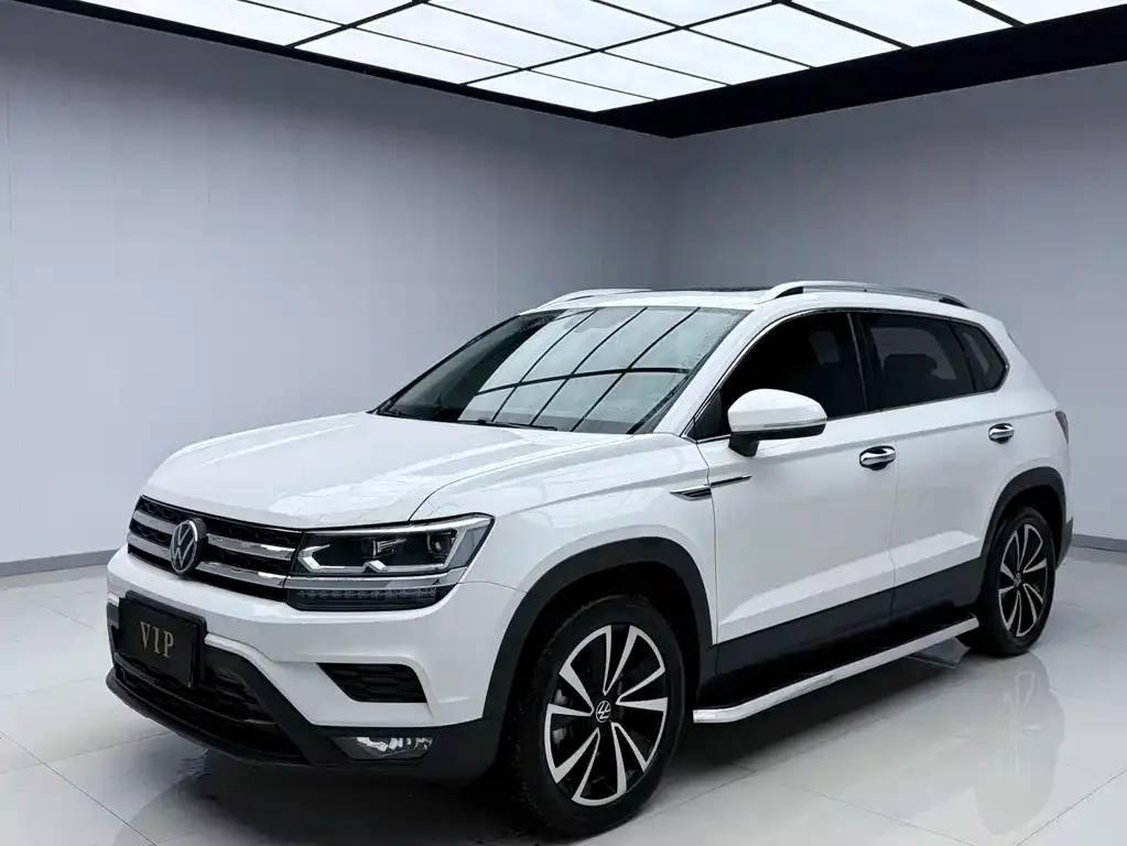 Volkswagen Tharu — фото 1