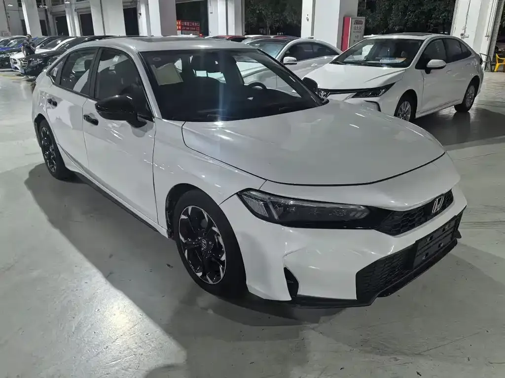 Honda Civic — фото 8