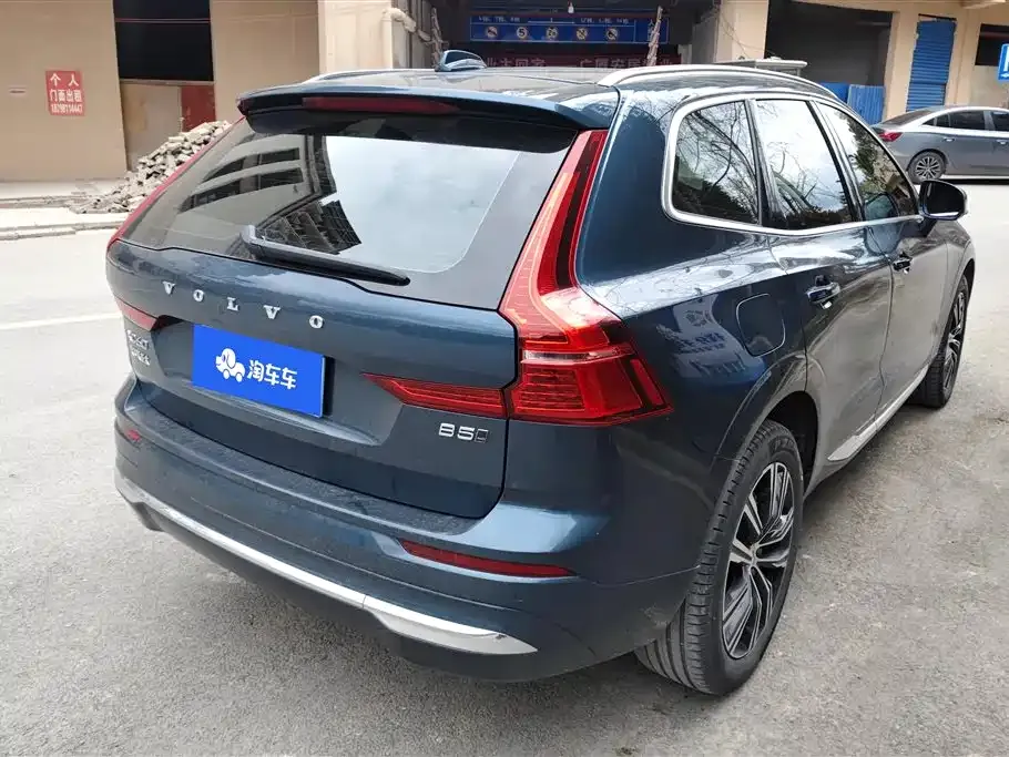 Volvo XC60 — фото 9