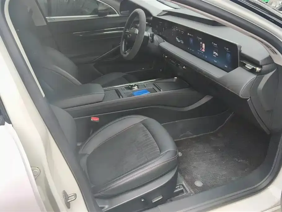 Ford Mondeo 2023 из CN, фото 10