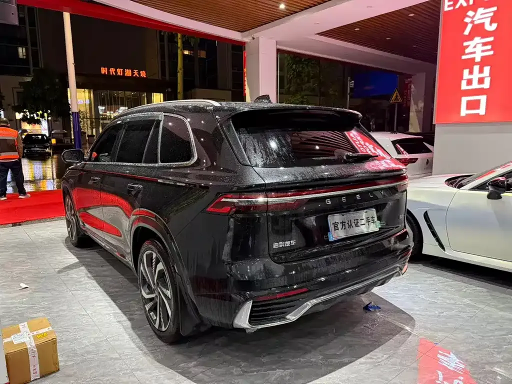 Geely Xingyue L — фото 8