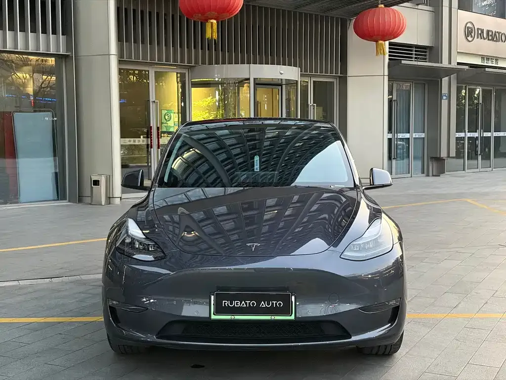 Tesla Model Y 2023 из CN, фото 8
