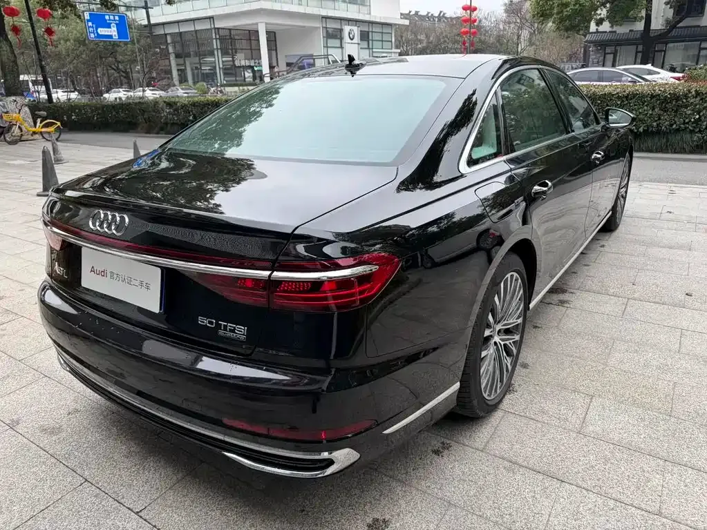 Audi A8 2024 из CN, фото 10
