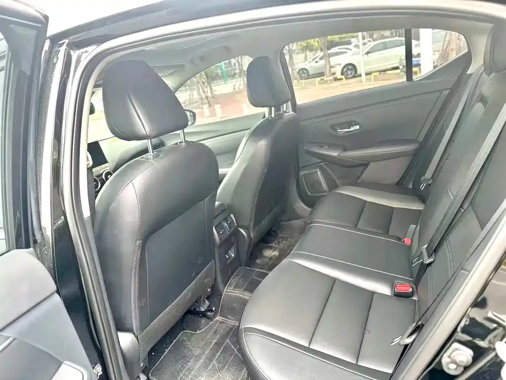 Nissan Sylphy 2023 из CN, фото 5