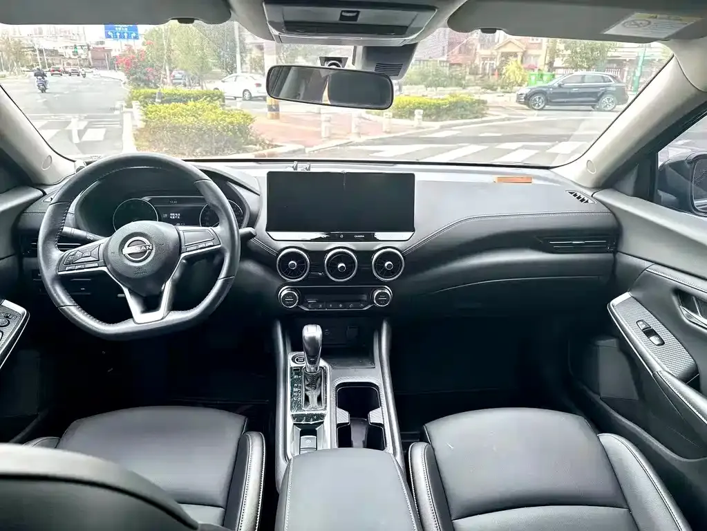 Nissan Sylphy 2023 из CN, фото 2