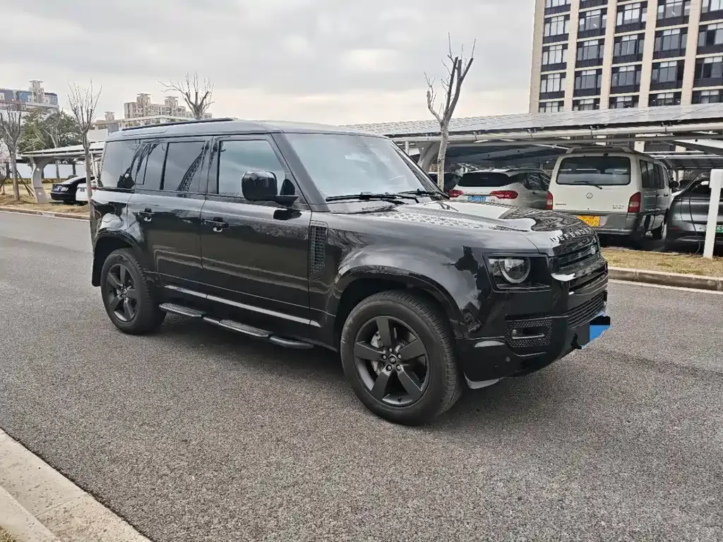 Land Rover Defender — фото 10