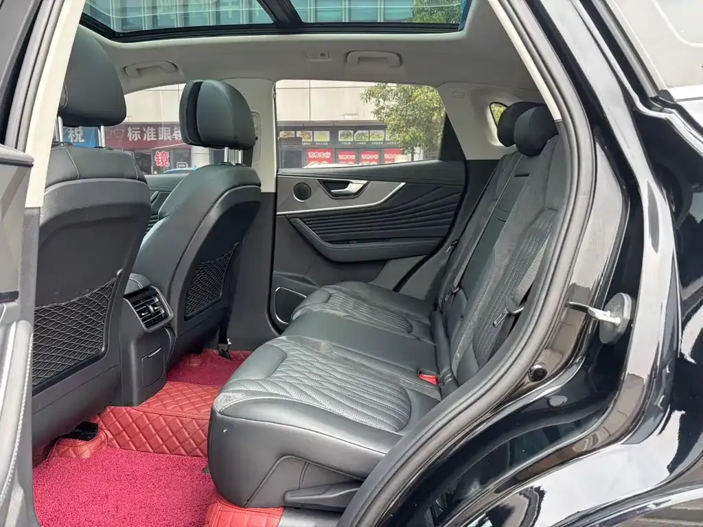Hongqi HS5 2023 из CN, фото 10