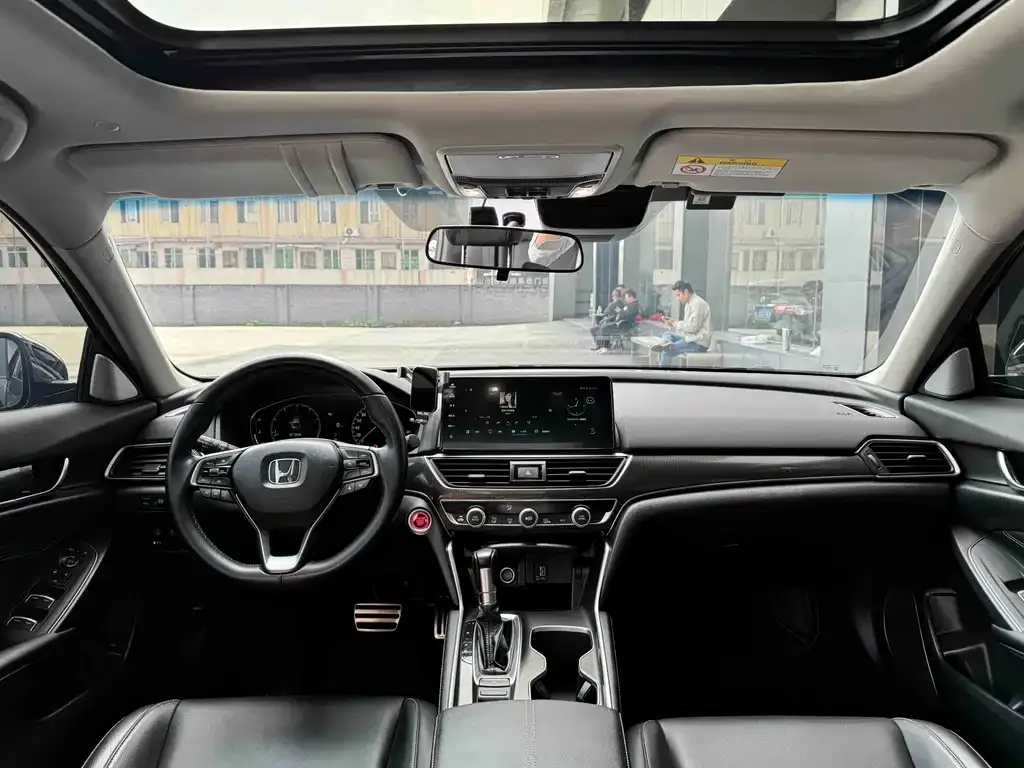 Honda Accord — фото 2