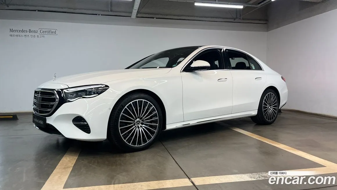 Mercedes-Benz E-Class — фото 1