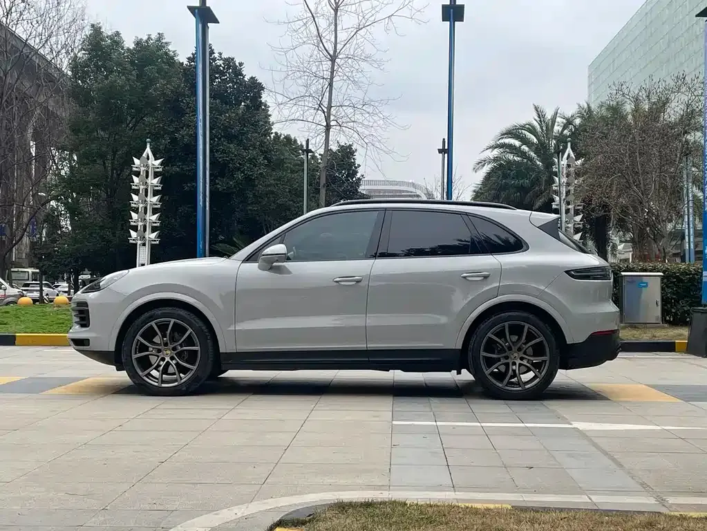 Porsche Cayenne 2023 из CN, фото 4
