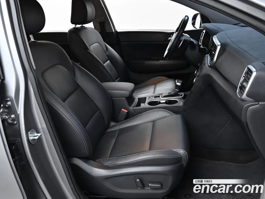 Kia Sportage — фото 10