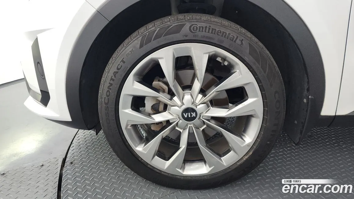Kia Sorento — фото 5