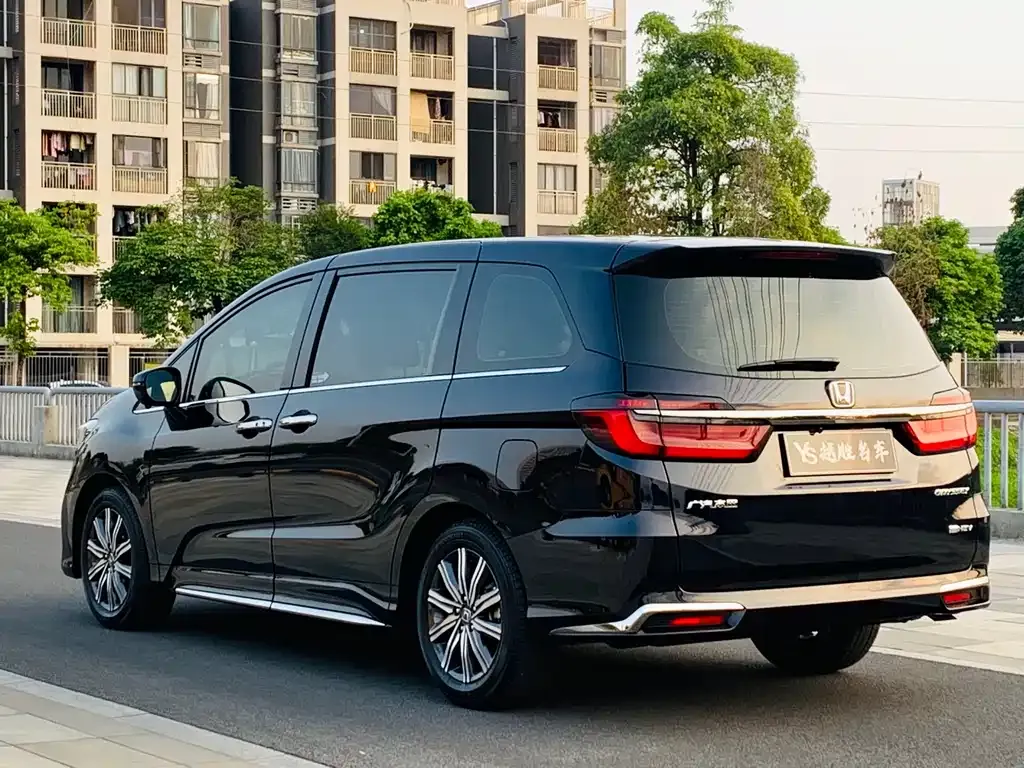 Honda Odyssey — фото 5