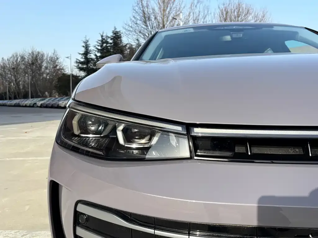 Volkswagen Passat — фото 3
