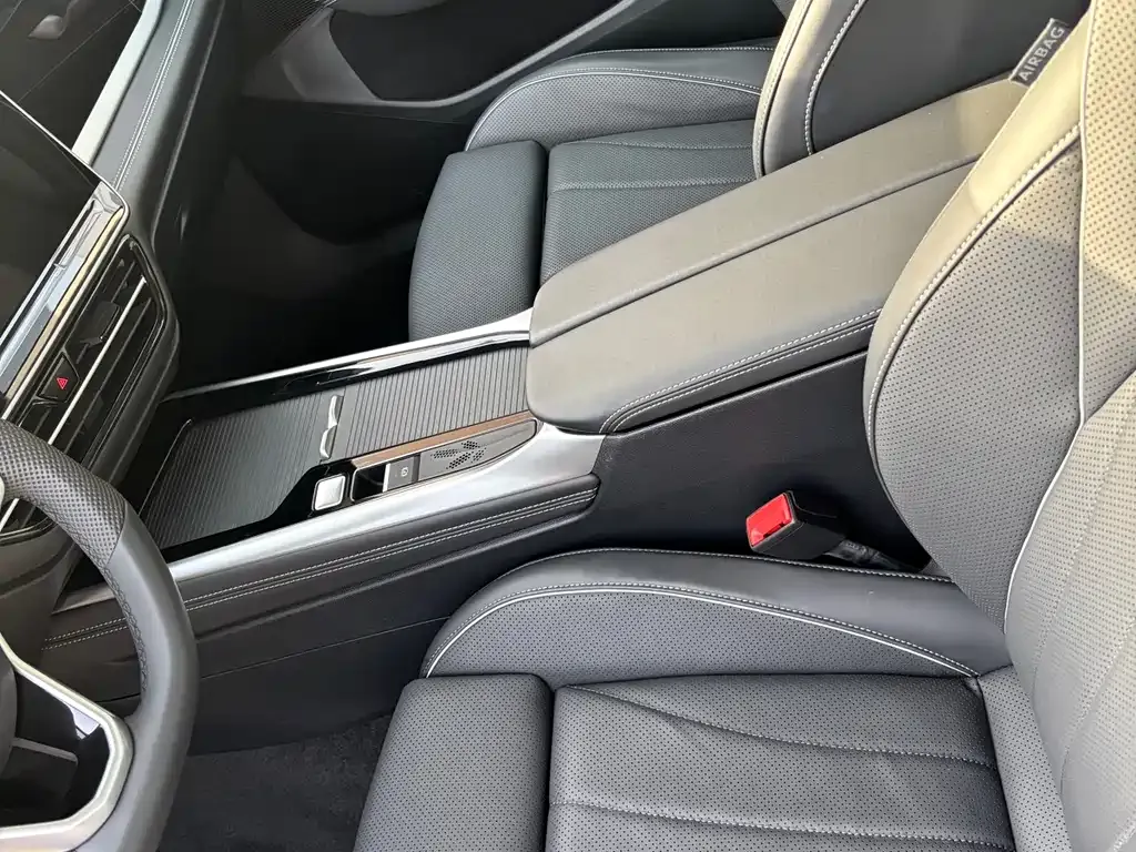 Volkswagen Passat — фото 8