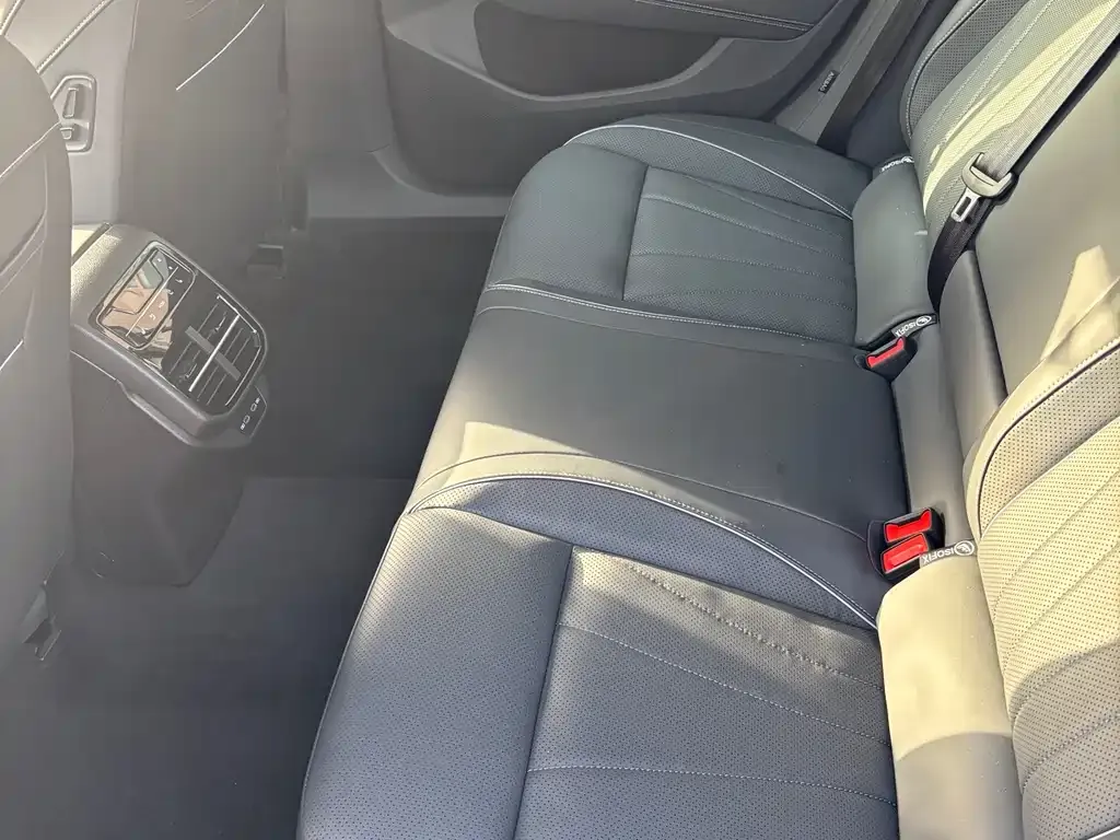 Volkswagen Passat — фото 5