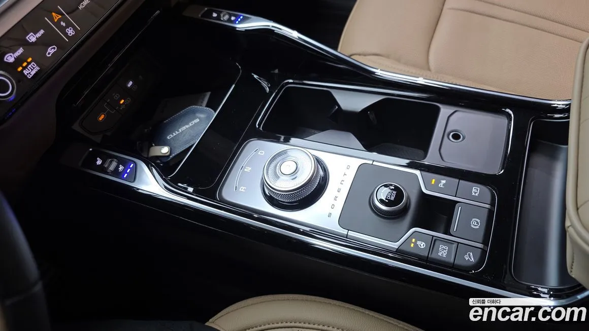 Kia Sorento — фото 6