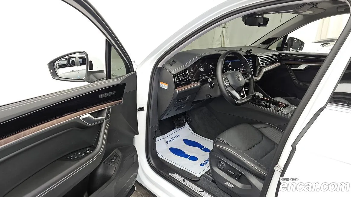 Volkswagen Touareg 2026 из KR, фото 9