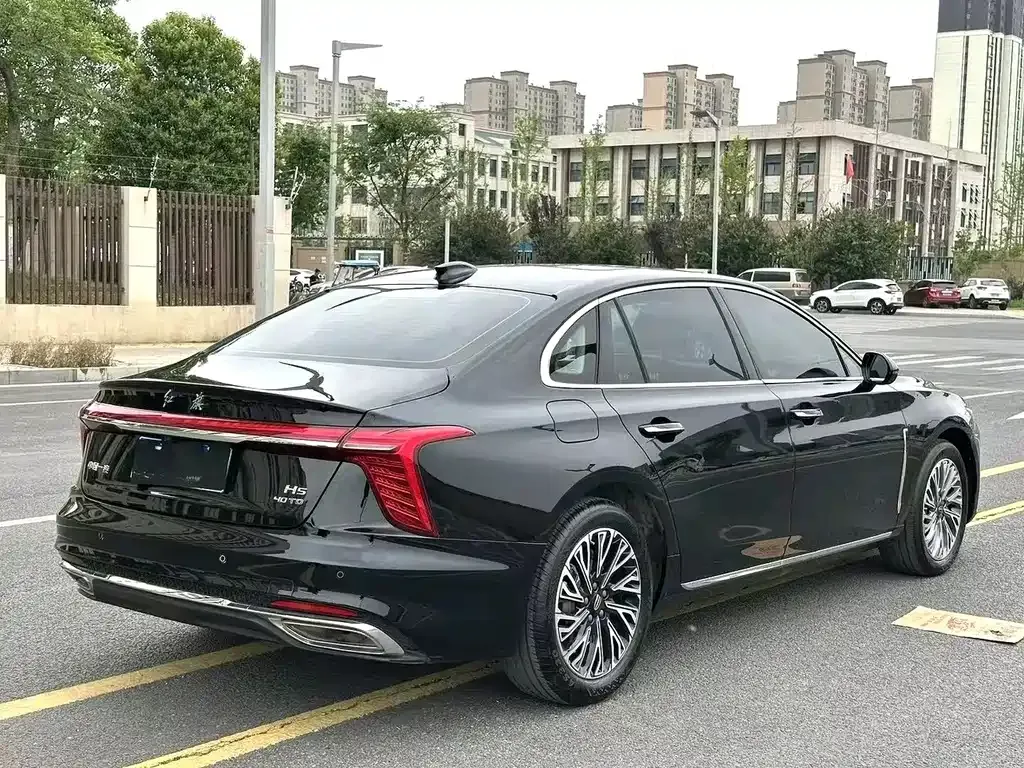 Hongqi H5 — фото 8