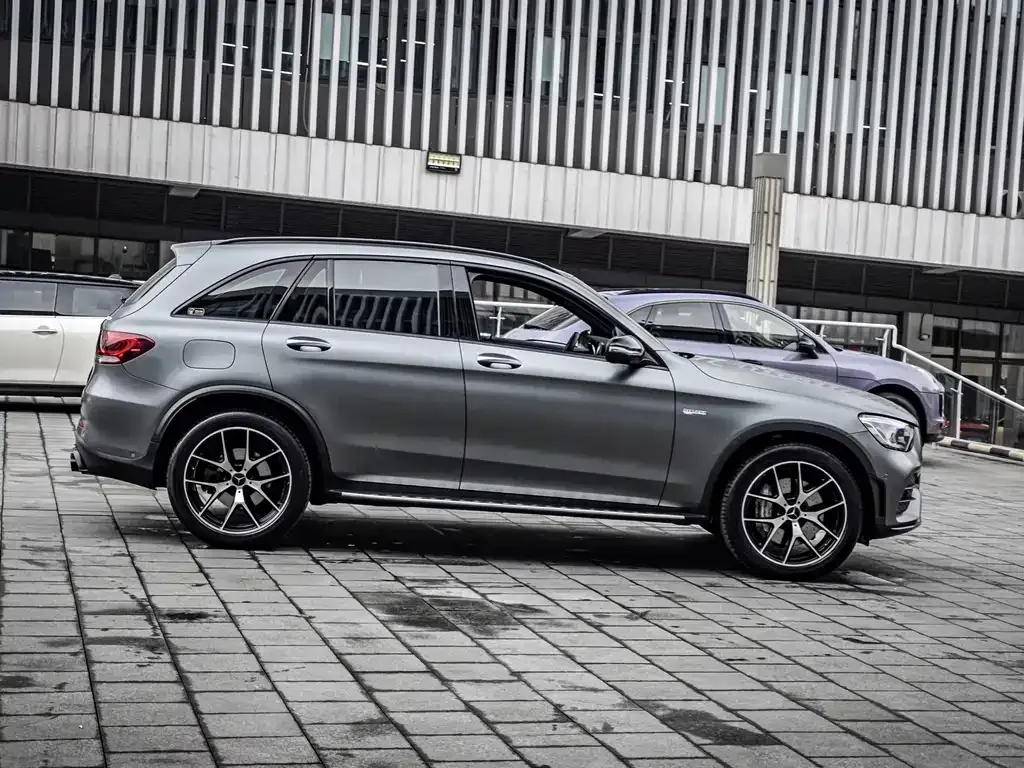 Mercedes-Benz GLC AMG — фото 6