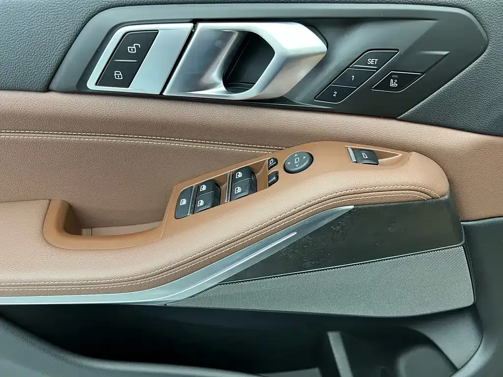 BMW X5 (Import) — фото 10