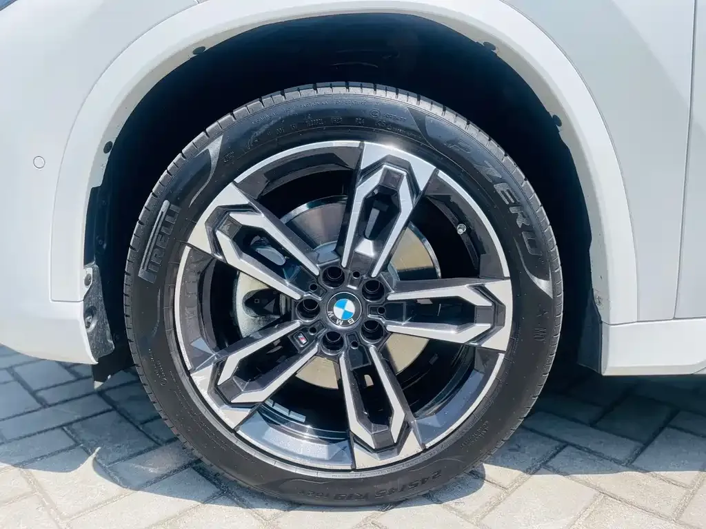 BMW X1 — фото 3